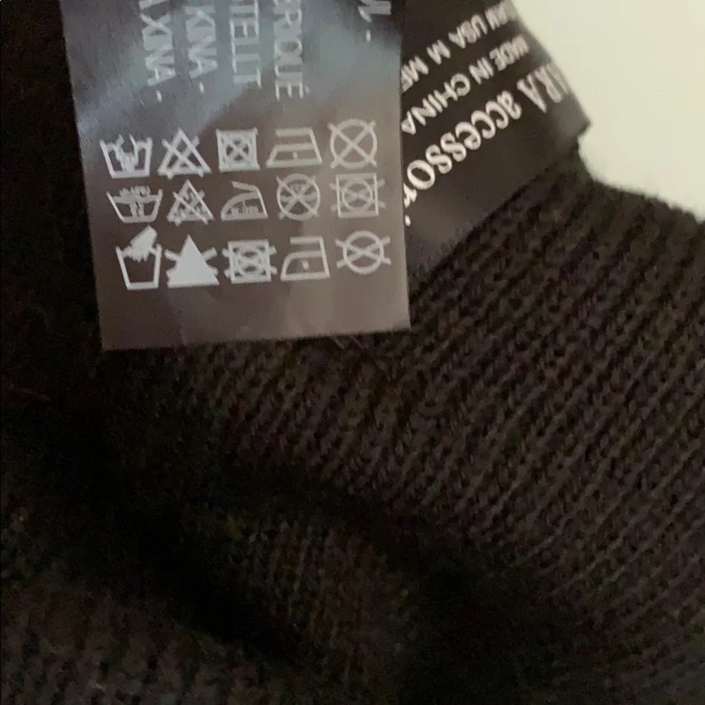 🌹NWT. Zara Black Knit Beanie.